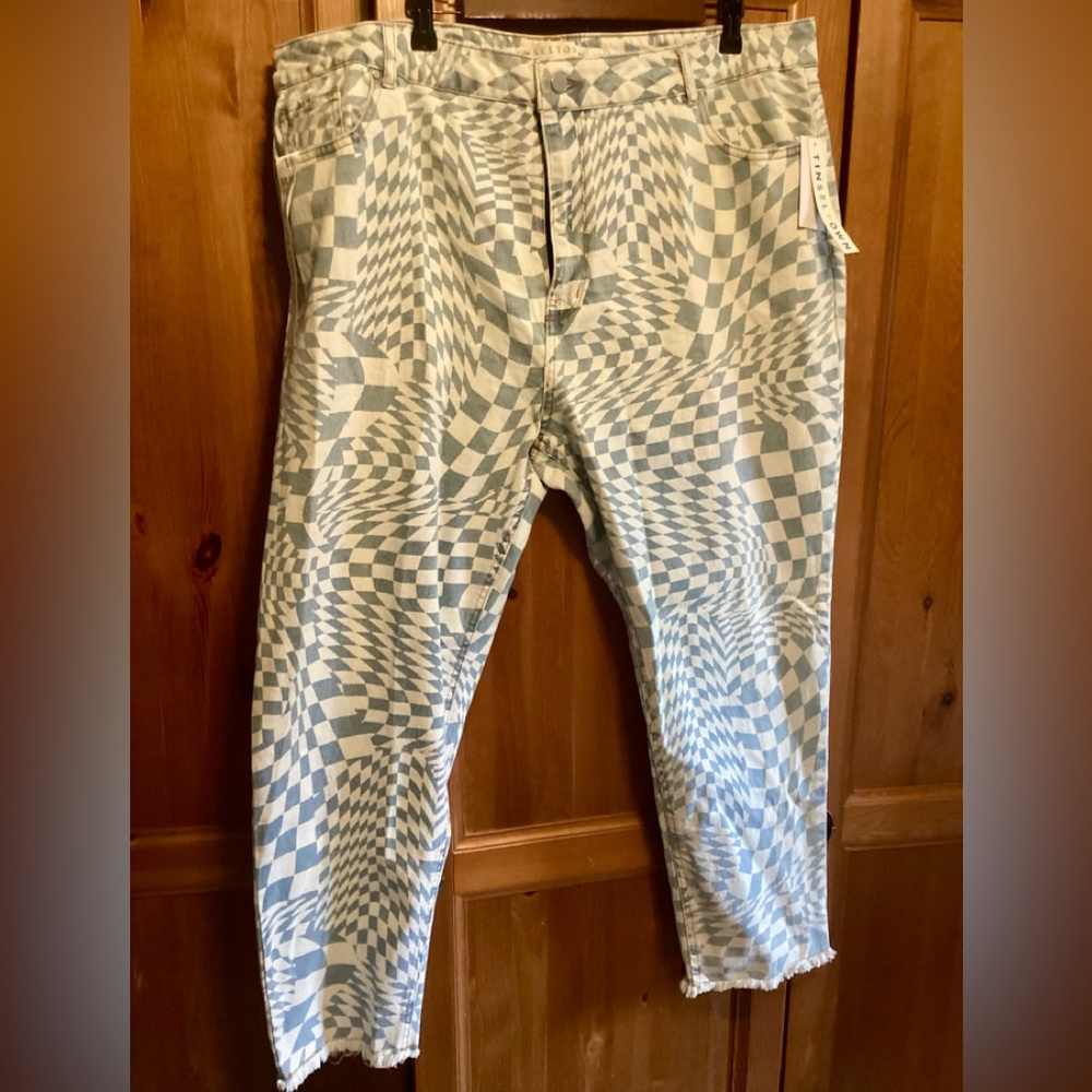 Tinseltown Blue and White Checkered Ankle Jeans